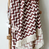 Brown Cotton Throw with Zig-Zag Pattern and Natural Fringe | 125×195cm